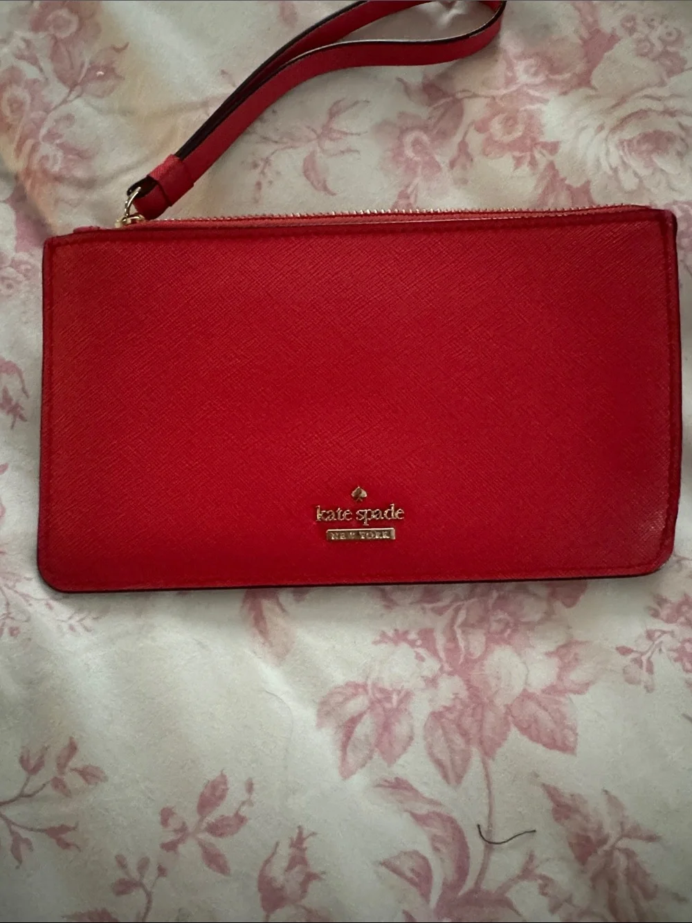 Kate Spade Red Wristlet Clutch Wallet - Stylish Women's Bag